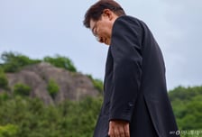 李대통령, '일베' 겨냥 "조롱 방치·조장 사이트, 폐쇄 등 검토 필요"