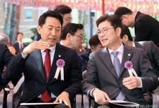 정원오·오세훈, 불심 경쟁 …鄭 "민생·안전"vs吳 "약자 보듬기"