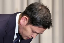"한국 스타벅스 매출 급감…정부가 불매 선언" 외신도 놀랐다