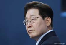 [속보]李대통령 "이젠 우리 스스로 일어서고 지킬 수 있다"