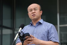 배당 전에 6억 성과급?...삼성전자 개미들 분노 "무효 소송할 것"