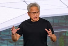 젠슨 황 "AI 혁명 중심은 대만…대만 공급망에 연 225조 쓸 것"