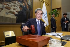 신현송 "중동사태 조기 해결되면 올해 성장률 2.6%보다 더 높을 수도"