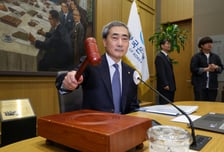 [속보]신현송 "빚투가 당분간 시스템 리스크까진 가지 않을듯"