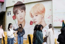 BTS 부산공연 '숙박 바가지' 논란…정부, 대체숙박시설 1300곳 확보·특별단속