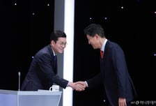 오세훈 "서울 정상화 위해 사력" vs 정원오 "10년 무능 심판해야"