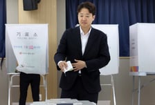 이준석 "화성을 개혁신당 후보 모두 '無전과'…봉사 기회 얻길"