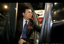 '자율주행 반도체' 까지 만든 BYD…"R&amp;D에 19조원 투자"