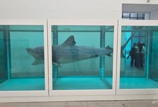 亞 최초로 한국 온 데미안 허스트, 한달 뒤 끝나는데…돈값 했을까?