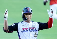 [포토] 오지환 '기분 좋은 1타점'