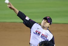 [포토] 장현식 '1이닝 퍼펙트'