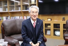 박종훈 경남교육감 "교육 본질 지킨 12년, 소중한 건 함께의 가치"