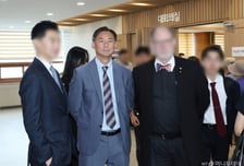 경찰, '부정선거론자' 모스탄 출국 정지 신청…"필요한 수사 하겠다"
