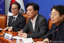 與 "이명박·박근혜 유세 약발 없어…시도지사 6곳, 재보궐 5곳 접전"