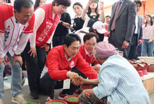[현장+]"투표는 늦으면 안돼유"…장동혁, 선거 D-1까지 충청 올인