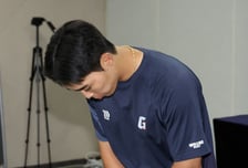 "이 이미지 잊히지 않겠지만..." 50G 징계 마친 롯데 김동혁, 팬들 앞에 고개 숙였다 "정말 잘해야겠다는 생각뿐입니다" [광주 현장인터뷰]