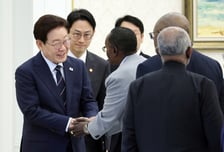 李대통령, 아프리카 19개국 장관 접견 "매우 동경, 함께 하고 싶다"