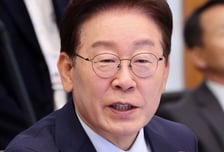 李 대통령 "최악의 저질들에게 지배당하지 않기 위해 투표하셨나?"