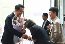 이기지 못한 선거...지방권력 교체에도 여야에 '찜찜한 숙제' 안겼다