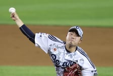 두산 불펜 '살림꾼' 또 이탈→5월 ERA 1.32 김정우 '팔꿈치 불편' 1군 제외 "열흘 뒤 복귀 가능" [잠실 현장]