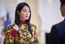 '눈동자' 신민아,  올여름 '스릴러 퀸' 등극예감...고난이도 연기 척척