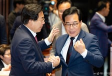 6.3 지선 이후 정계개편 野부터 시작...송언석·정점식 사퇴