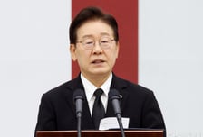 [속보]李대통령, 현충일 맞아 "고귀한 희생·헌신 없었다면 韓 존재할 수 없어"