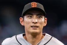 "LEE, 계속 잘 치길!" 이정후가 맹타 비결로 직접 언급한 '美 타격왕' 동료, 흐뭇하게 웃기만 한 이유
