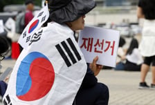 보수단체 서울대서 '시국선언' 예고 vs "자격없다" 학생들 규탄 대자보