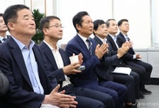 정청래, 이 대통령 기자회견에 "대체 불가…강한 지도자의 풍모"