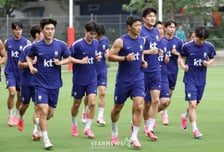 "한국 집처럼 지내길, 멕시코와 함께 32강" 홍명보호 특별 환대... 훈련장 제공한 구단주도 환영