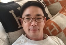"우밍아웃" '잼' 출신 황현민, 잠실에 햄버거 쐈다가…"욕 빗발"