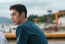 '닥터 섬보이' 이재욱-신예은, 알아가는 단계서 의지하는 단계로