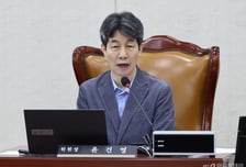 윤건영 "선거 때마다 휴직 느는 선관위…野 특검 주장은 시간 끌기"