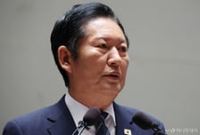 與, 비공개 의총서 "정청래 대표 사퇴해야" 요구 터져 나왔다