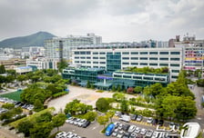 "웩, 이게 무슨 냄새야" 새벽 아파트 덮친 악취…우수관서 유해물질 검출