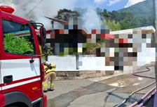 산불로 이어진 창원 단독주택 화재…자체 진화하려던 80대 화상