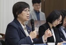 정은경 장관 "탈모, 건보 적용 위한 국민논의 시작"