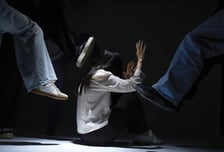 학폭 저지른 딸…"이러다 뉴스 나온다"며 멍들 때까지 때린 남편