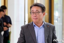 태광산업, 김재겸 롯데홈쇼핑 대표 해임 청구 소송…분쟁 재점화