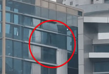 이 와중에…선관위 청사서 골프채 들고 '스윙' 직원 징계위원회 회부