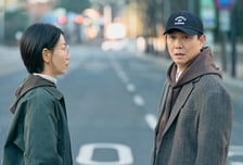 '오십프로' 오정세, 차에 치여 쓰러졌다...목숨 걸고 김신록 구해