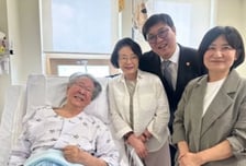 최불암, 입원 중에도 "파하~"...병문안 간 최휘영 장관에 "막걸리 한잔"