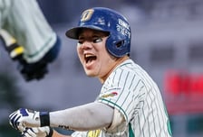 "아빠 '빵!'하러 가?" 방망이 든 2세 딸의 배웅, NC 대반격 이끄는 3할 타자 비결 [인터뷰]