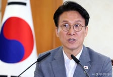 김민석 총리 "대규모 기업 투자 등 하반기 지방균형 프로젝트 본격 추진"