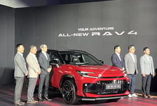 토요타 '올 뉴 RAV4'로 HEV 넘어 PHEV 시장 공략..GR 스포츠 첫 투입