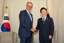 李 대통령, G7서 독일·캐나다 정상과 양자회담…방산·에너지 논의