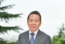 법무법인 율촌, 김이수 전 헌재소장 권한대행 영입