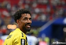 '와' 오타니도 제치다니! 스페인 막아낸 40세 무명 GK, 팔로워 1100만명 돌파... 본인도 놀랐다