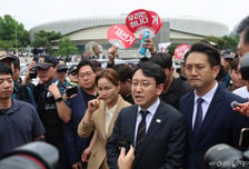 잠실서 발길 돌렸던 천준호..."청와대 가자는 국힘, 바른 모습 아냐"